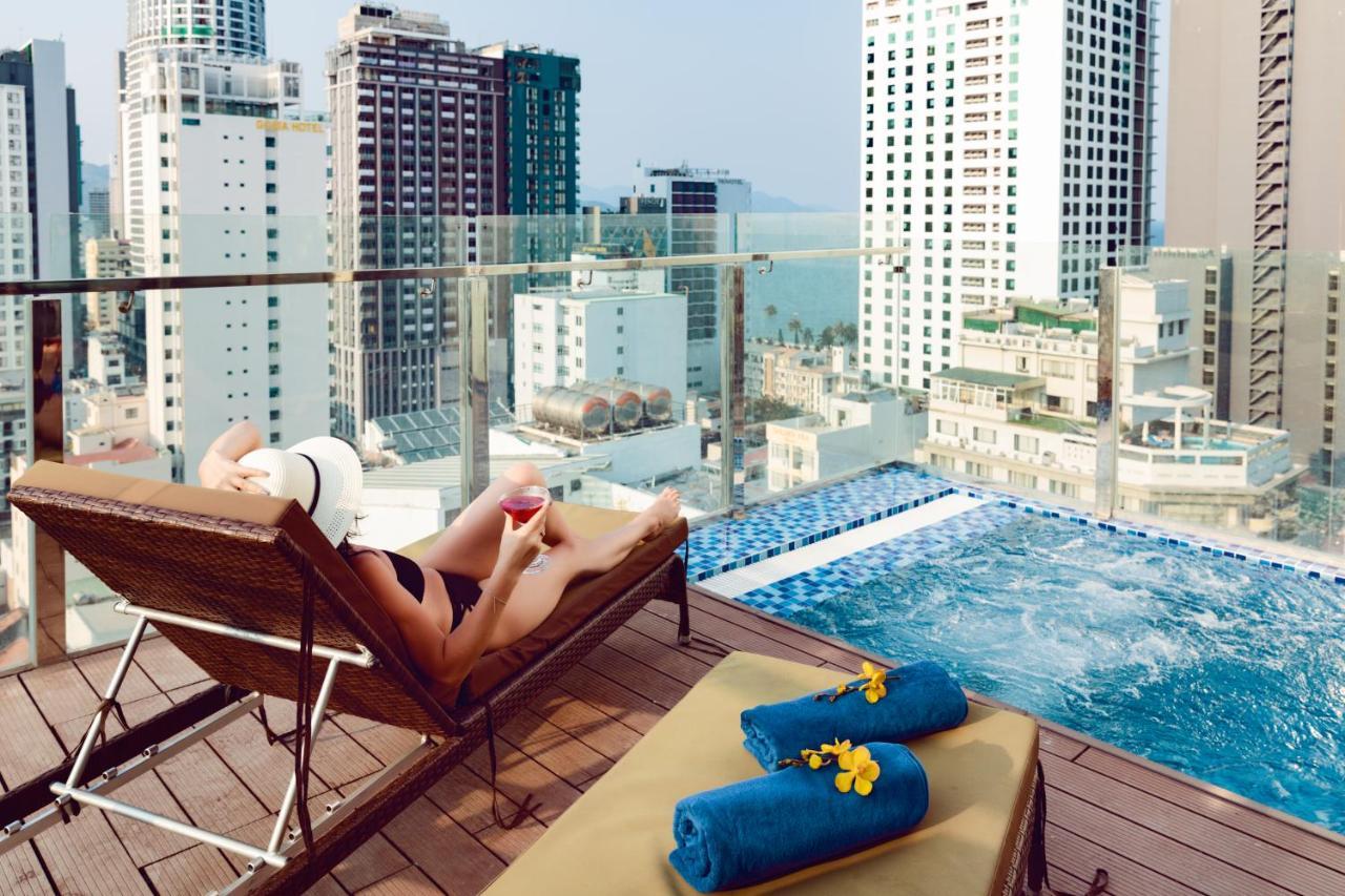 Agnes Hotel Managed By Dhg Να Τρανγκ Εξωτερικό φωτογραφία