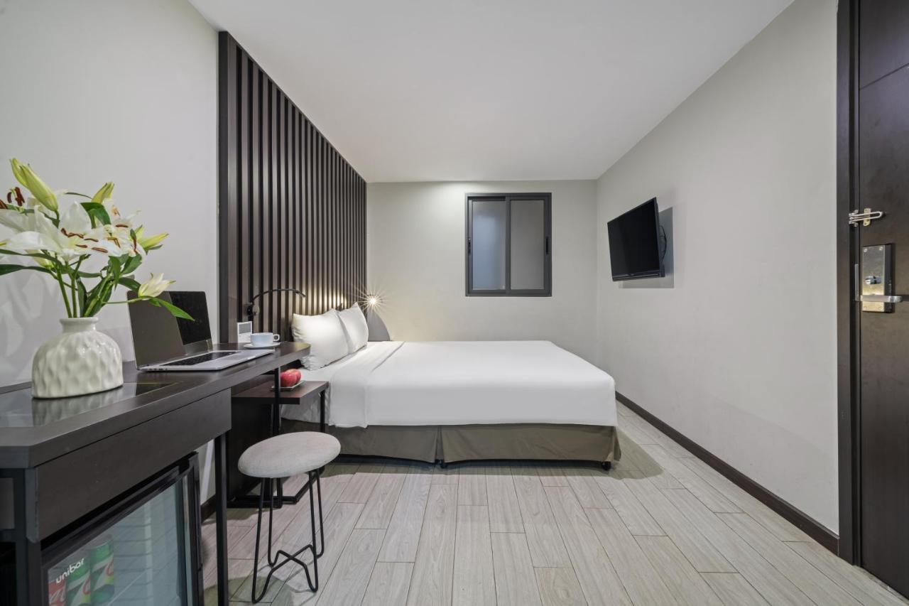 Agnes Hotel Managed By Dhg Να Τρανγκ Δωμάτιο φωτογραφία